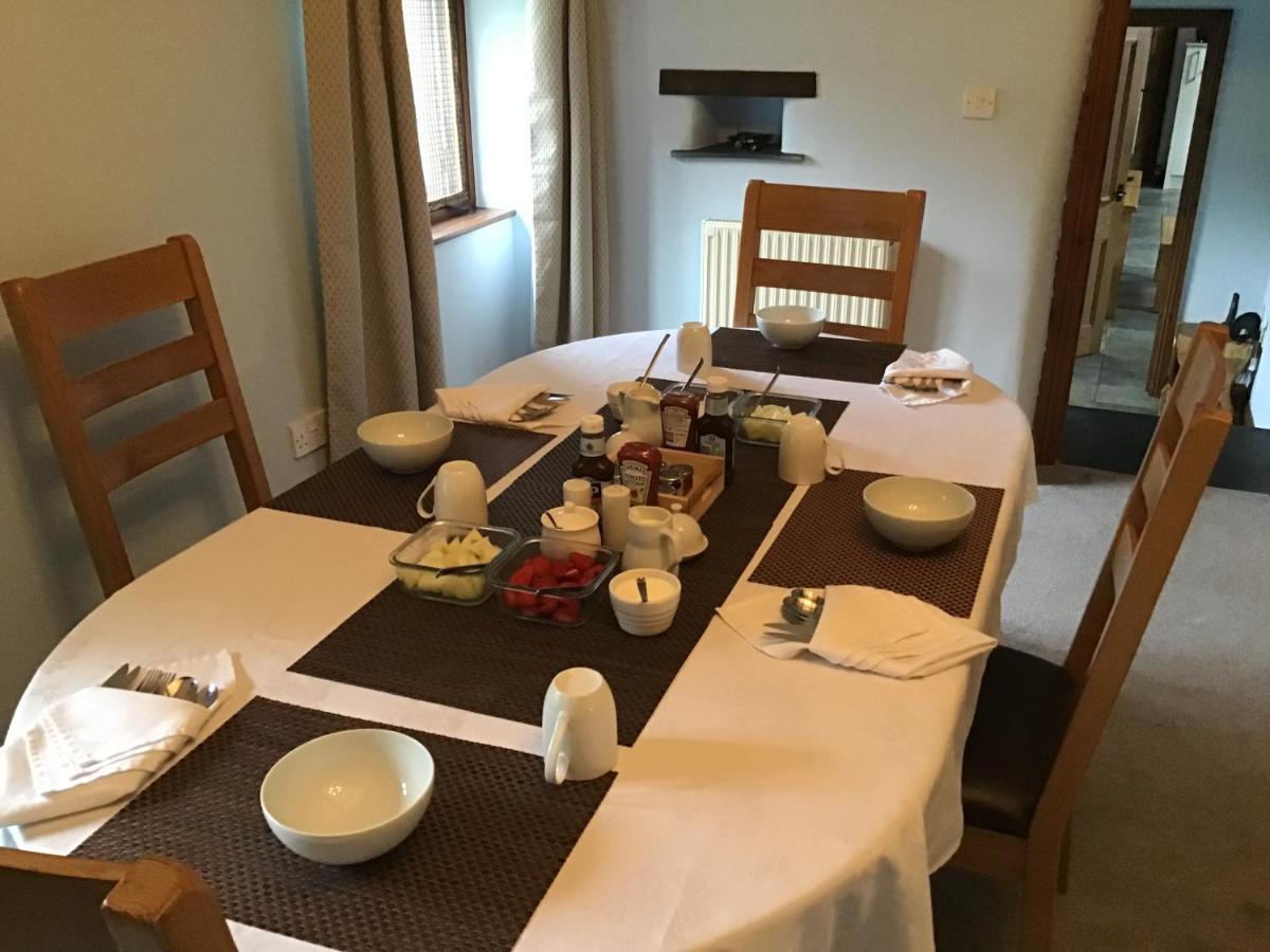 Owletts Barn B&B Bodmin Eksteriør billede