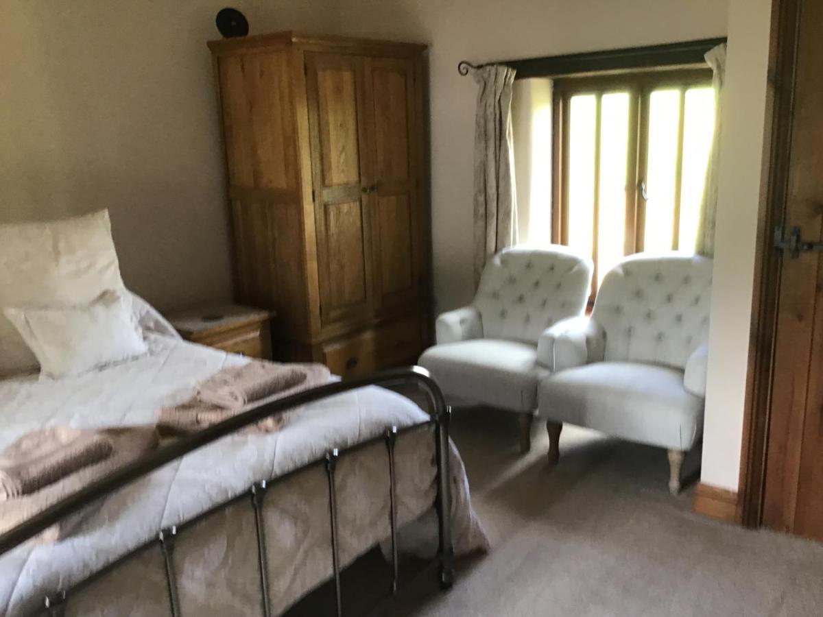 Owletts Barn B&B Bodmin Eksteriør billede